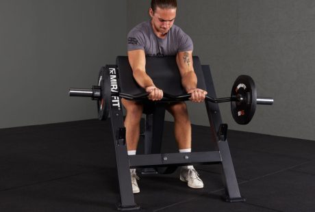 Latihan Preacher Curl Bench: Variasi Terbaik untuk Lengan yang Lebih Kuat